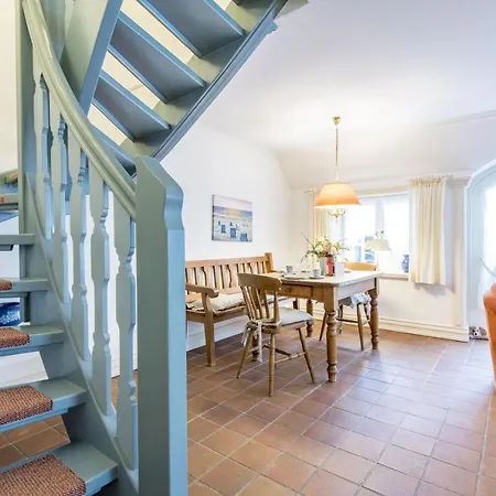 Friesenhaus Kaeptn Hahn Hausteil 1 * Westerland